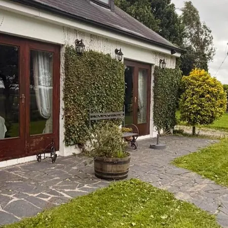 شقة 2 Bedroom - Free Parking & Garden Kilmessan