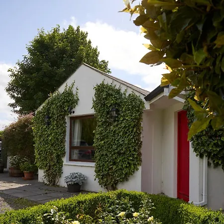 2 Bedroom - Free Parking & Garden شقة Kilmessan
