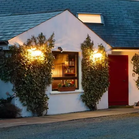 2 Bedroom - Free Parking & Garden * Kilmessan